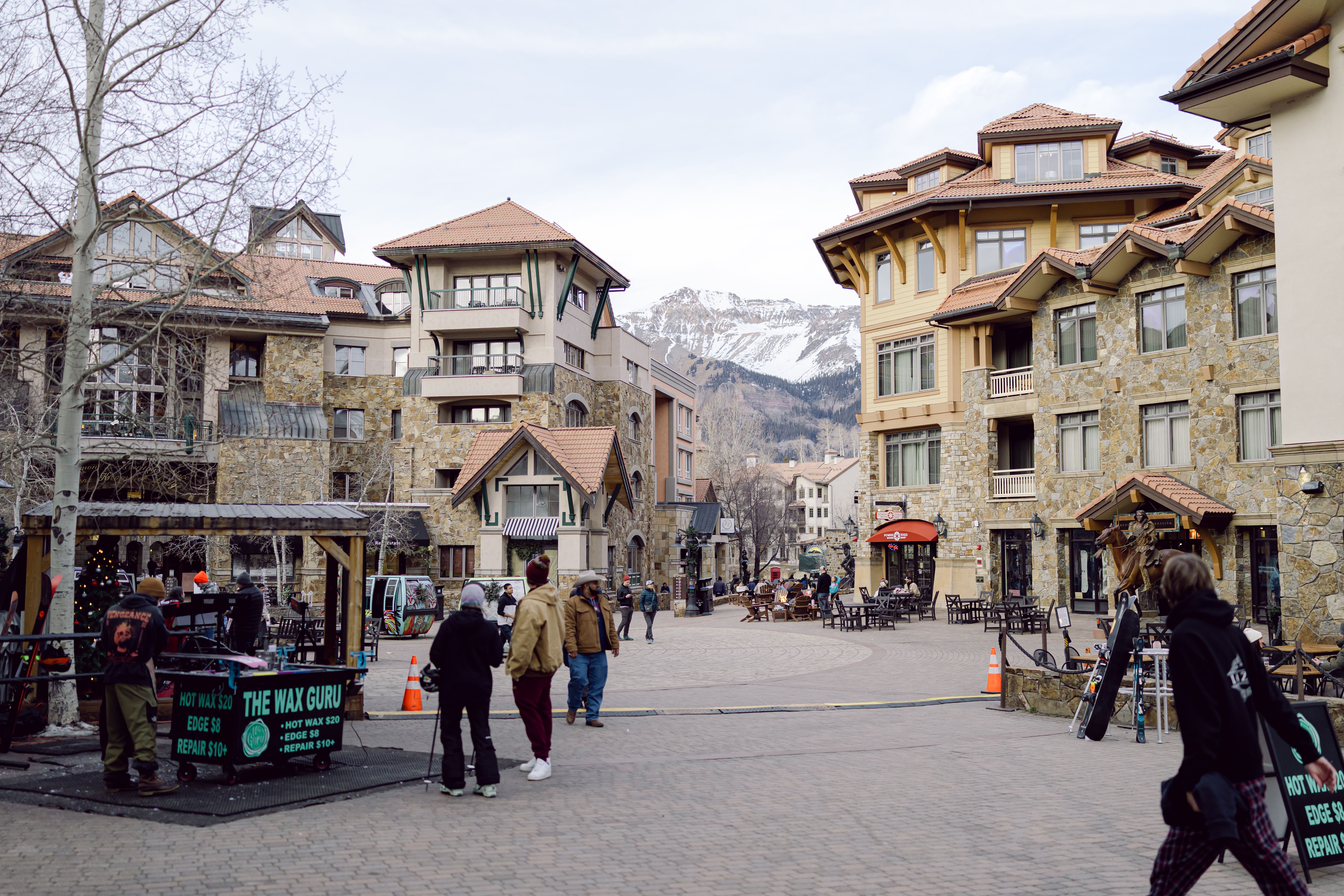 exterior image of the glass house