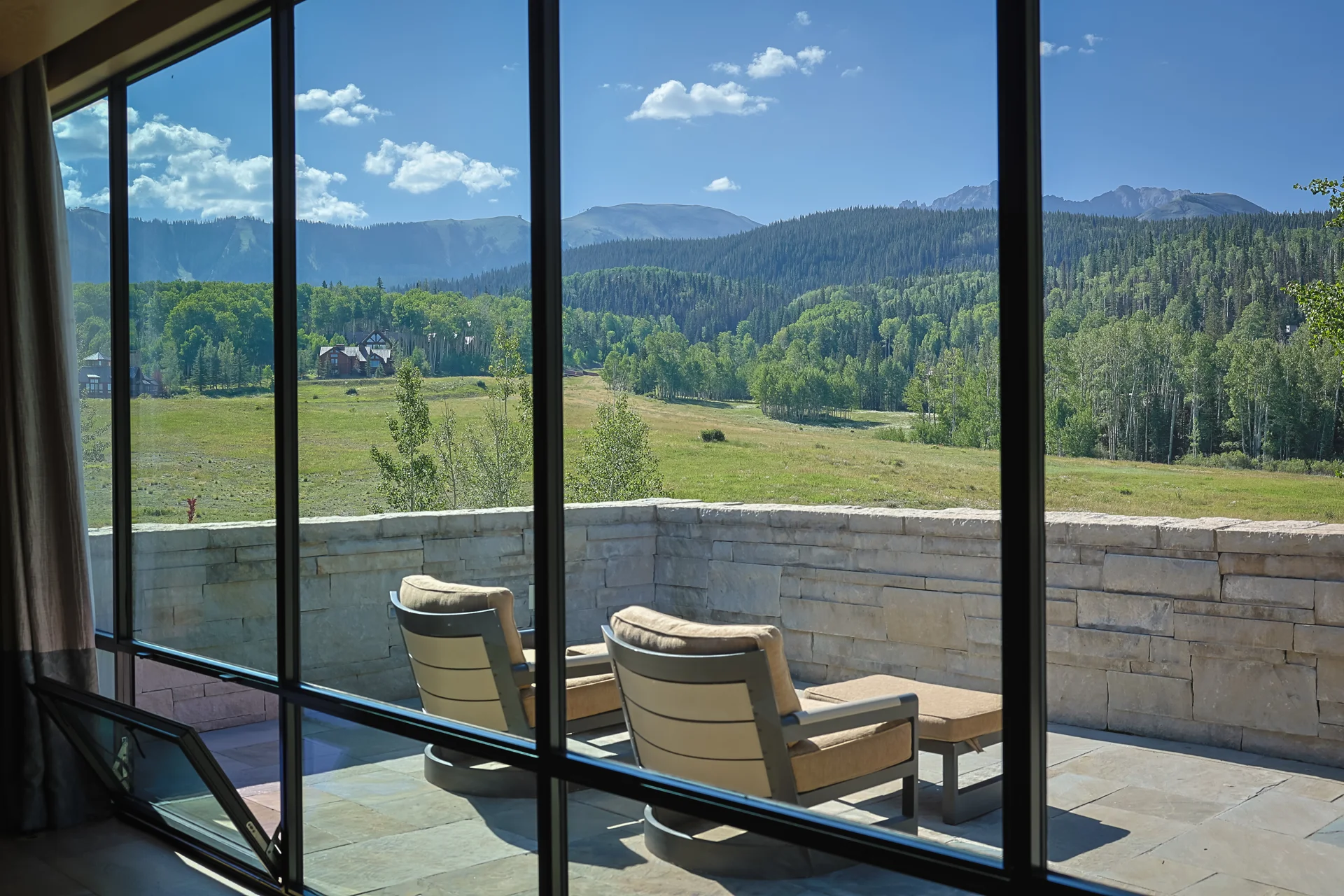 exterior image of the glass house